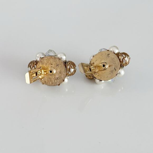 Vintage Faux Pearl Cluster Clip On Earrings - Picture 6 of 12
